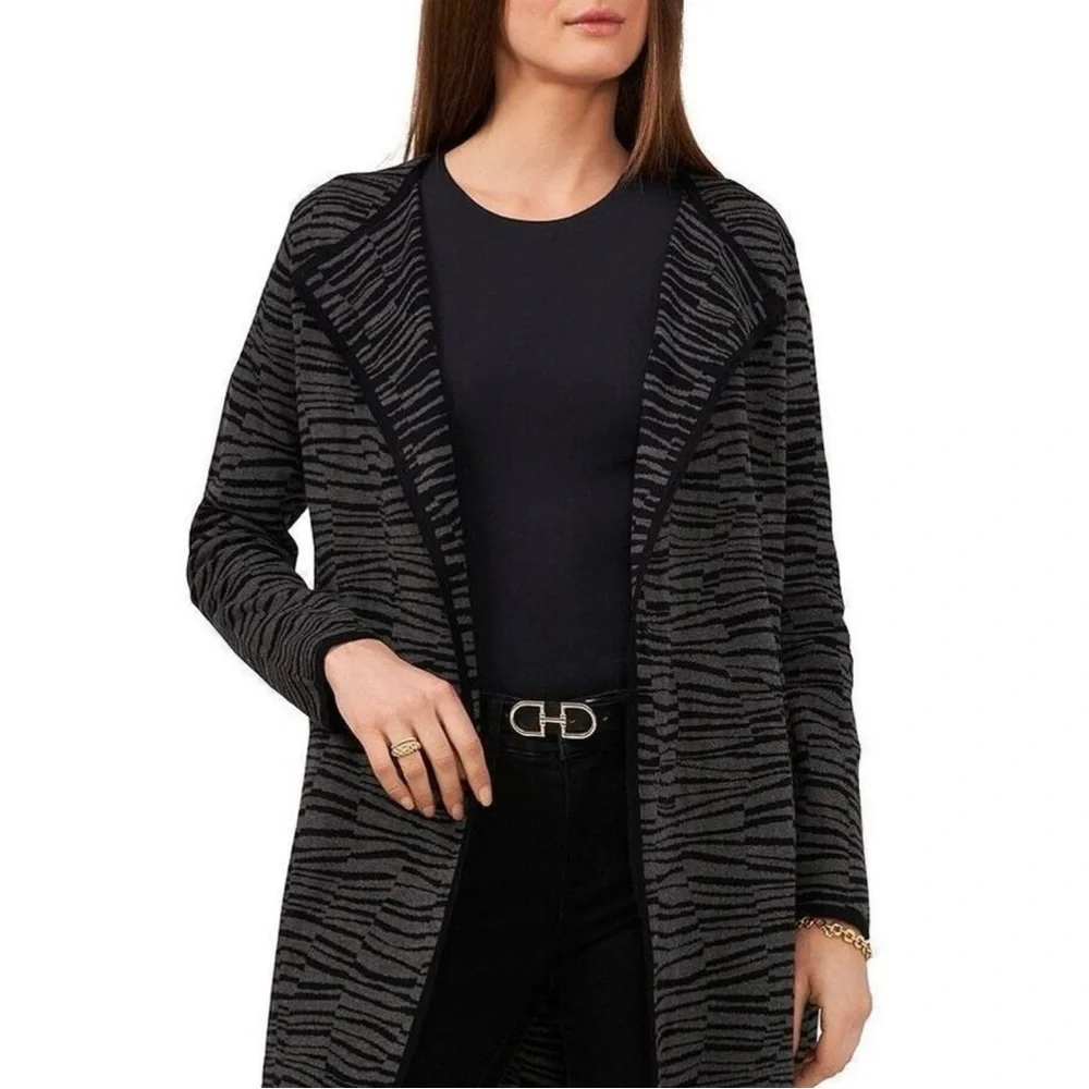 🛍️ 2/$25 EUC Vince Camuto Zebra Open Front Long Black Striped Cardigan Womens XL
